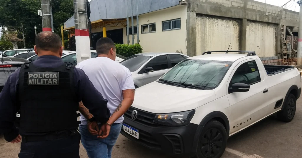 Maricá: Polícia Militar captura homem com mandado de prisão em aberto em Cordeirinho