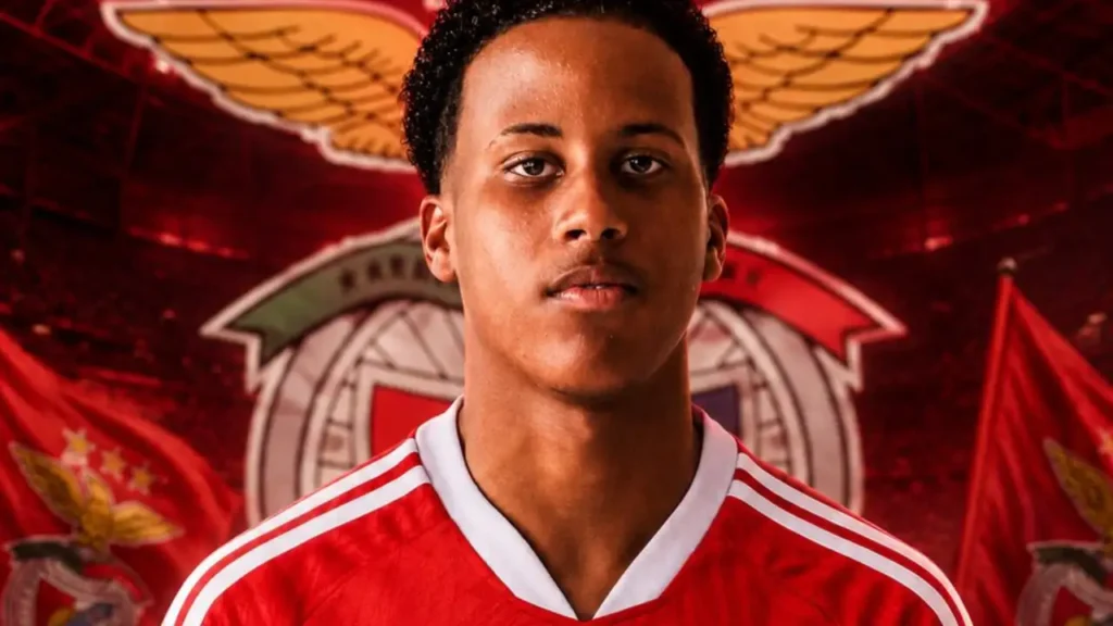 Alan Santos deixa o Flamengo rumo ao Benfica, que adquire 50% dos direitos