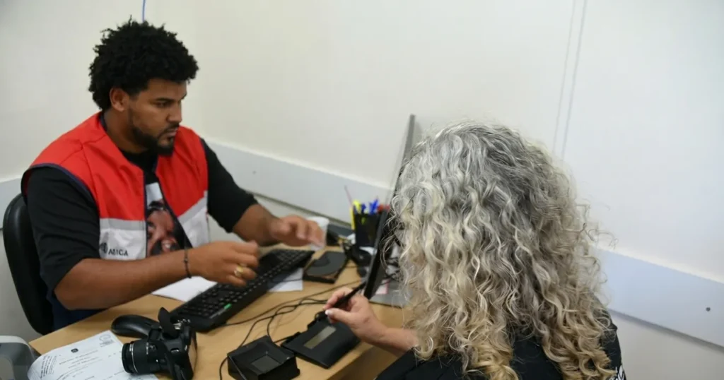 Ação em Bambuí oferece emissão de identidade e atualização do CadÚnico aos moradores