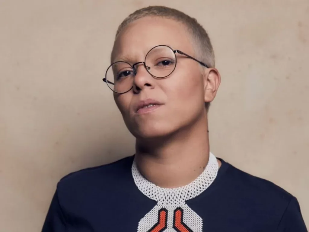 Maria Gadú fará show na Parada do Orgulho LGBTI+ de Cabo Frio