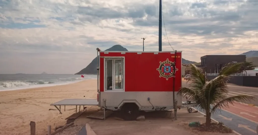 Novo posto móvel reforça atuação dos guarda-vidas em Itaipuaçu